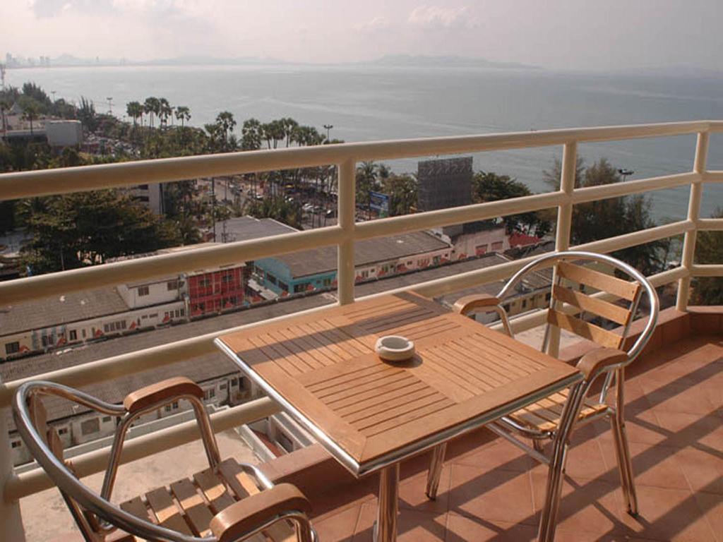 Apartments At View Talay Pattaja Kültér fotó